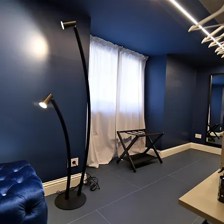 Apartamento Piazzacorvettouno Luxuryapartment 70 Mq Pieno Centro