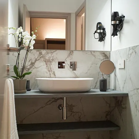 Piazzacorvettouno Luxuryapartment 70 Mq Pieno Centro Apartman