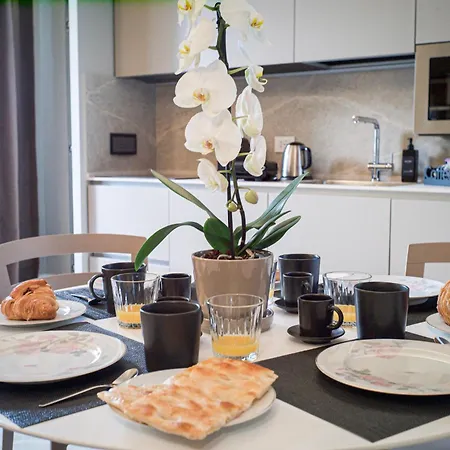 Piazzacorvettouno Luxuryapartment 70 Mq Pieno Centro * Genova