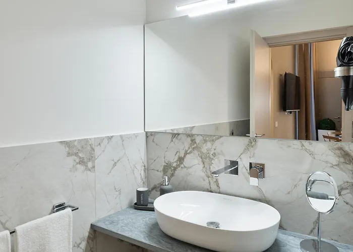 Piazzacorvettouno Luxuryapartment 70 Mq Pieno Centro Apartment Genoa